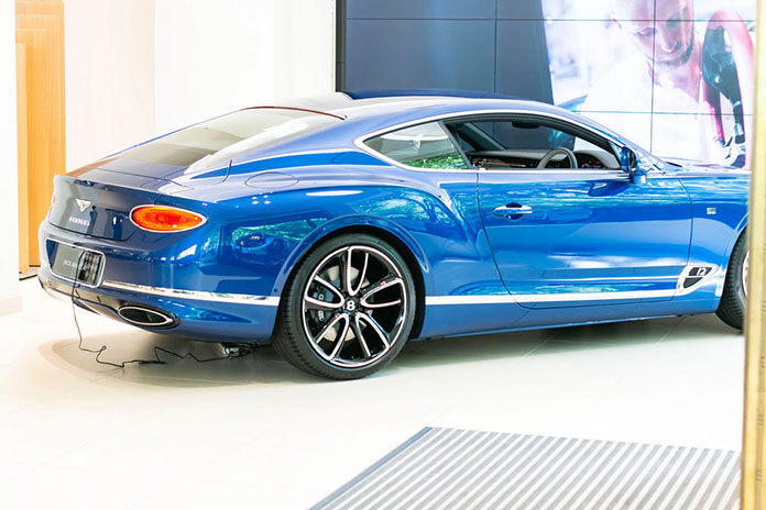 Chcesz zadbać o karoserię i lakier swojego samochodu