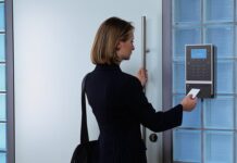 Czy uchwała musi być podpisana elektronicznie? Czy uchwała musi być podpisana elektronicznie?