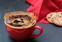 Jak długo ma pracować filtr w akwarium?