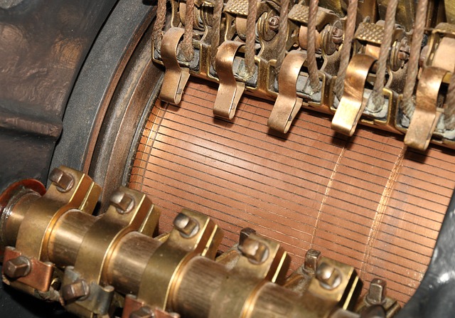 Jak wygląda komutator? Jak wygląda komutator?